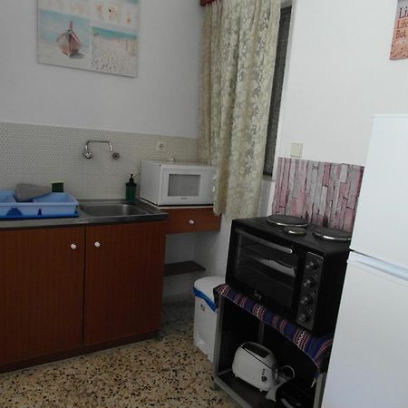 Agia Marina  Eri Studios الغرفة الصورة